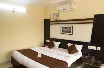 HOTEL TAJ PALACE(Double Bed Ac Room )